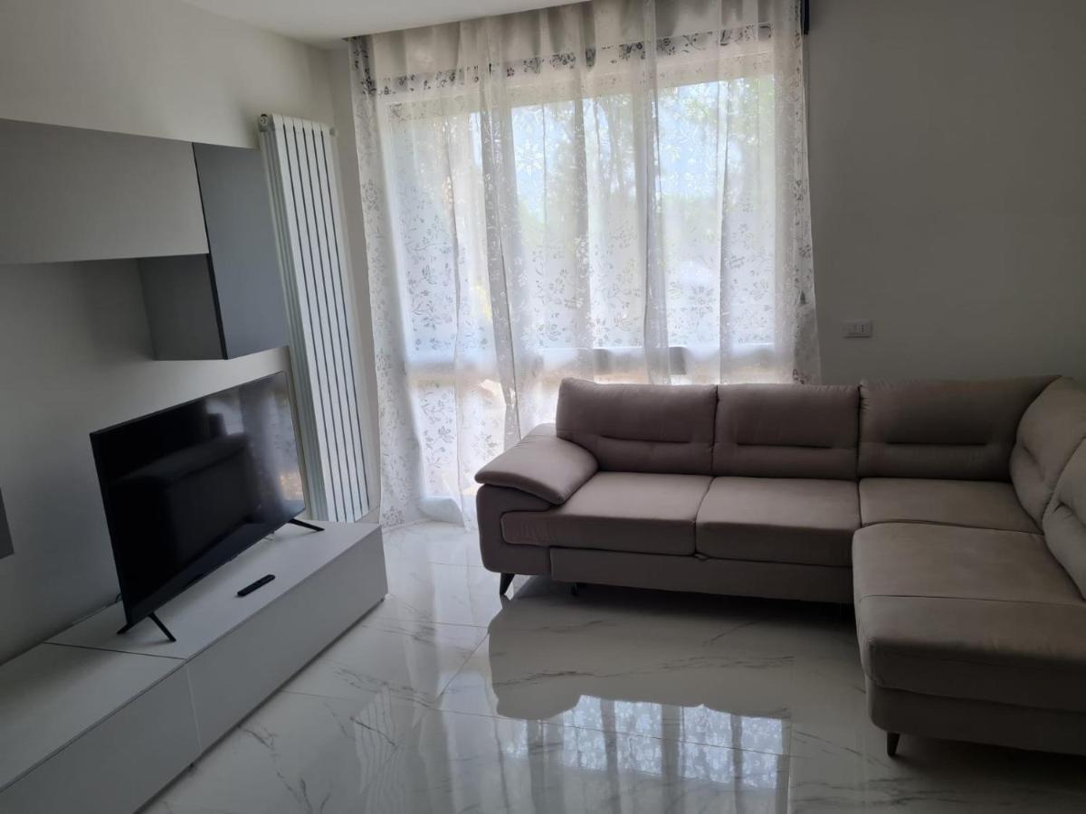 Apartament Марина Джулия Екстериор снимка