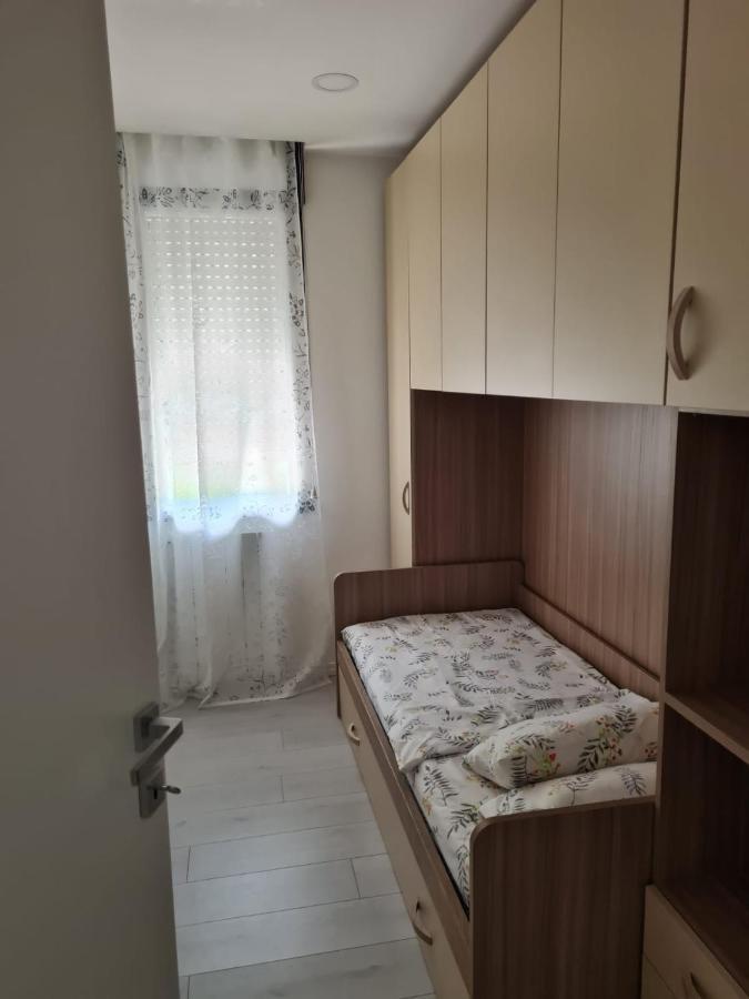 Apartament Марина Джулия Екстериор снимка